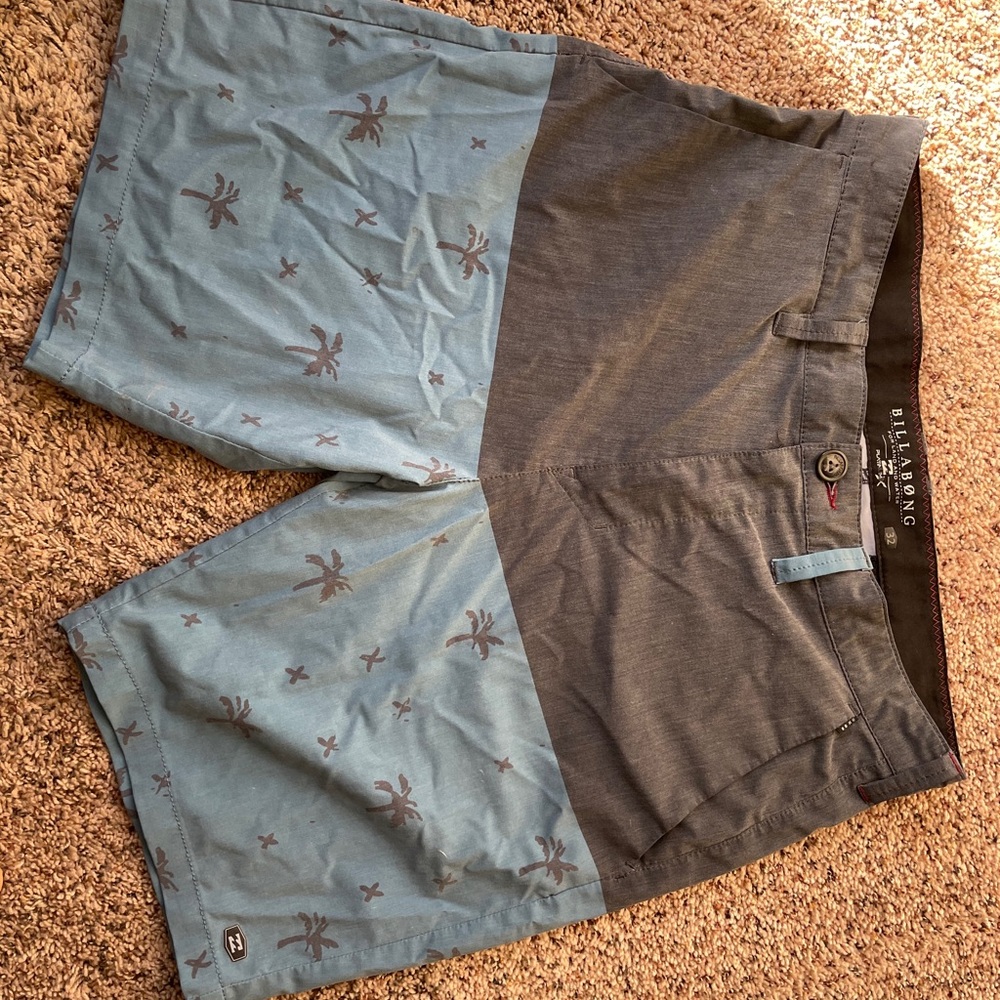 Men’s size 32 billabong board shorts